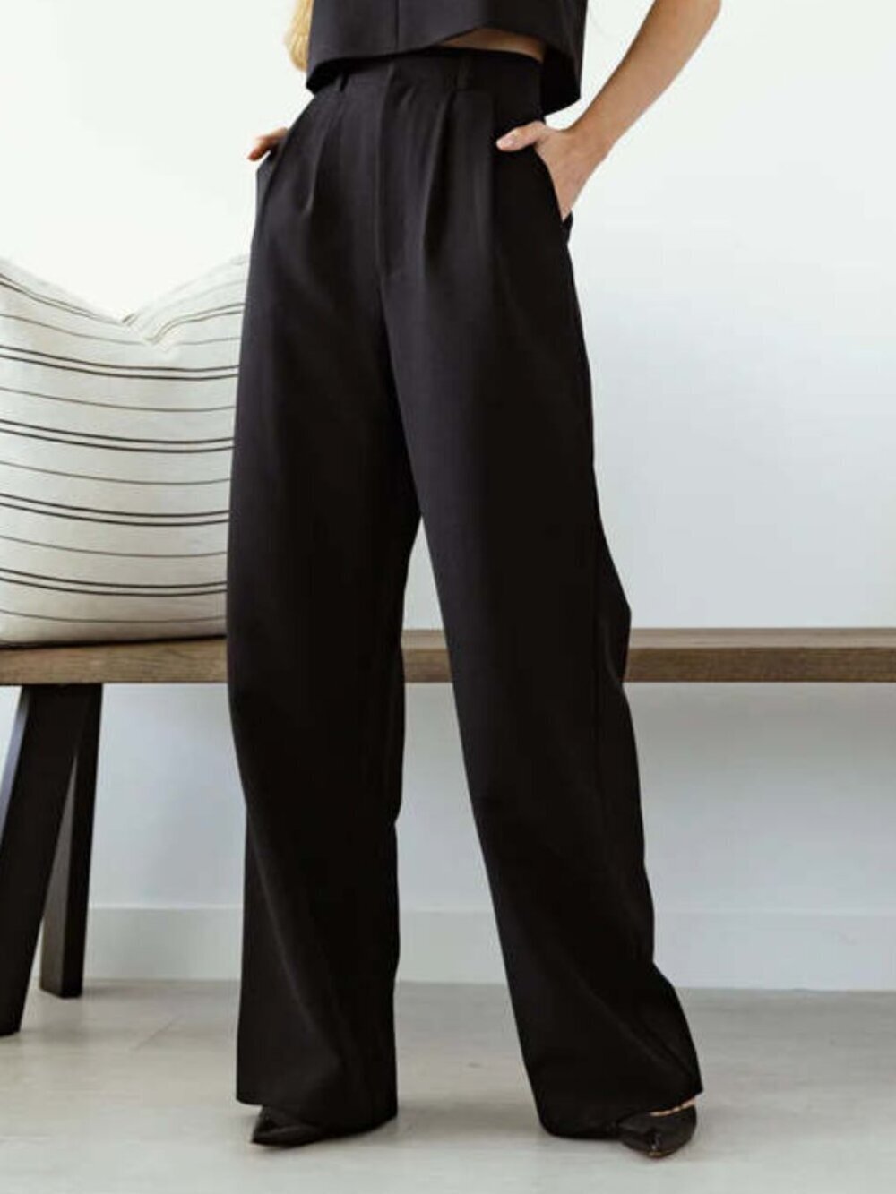 sundays Gentry trousers wide leg high rise pleated black stretch new X-Small 2